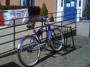 bikeatthePostOffice_theiridgewoodblog.net