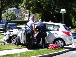 Ridgewood6_crash_injures_two_theridgewoodblog.net