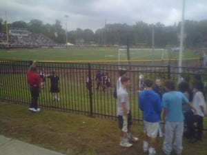 Ridgewood Maroons roll past East Orange, 63-34 footballyoubet_theridgewoodblog.net