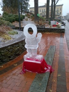 ice_sculpture2_theridgewoodblog.net