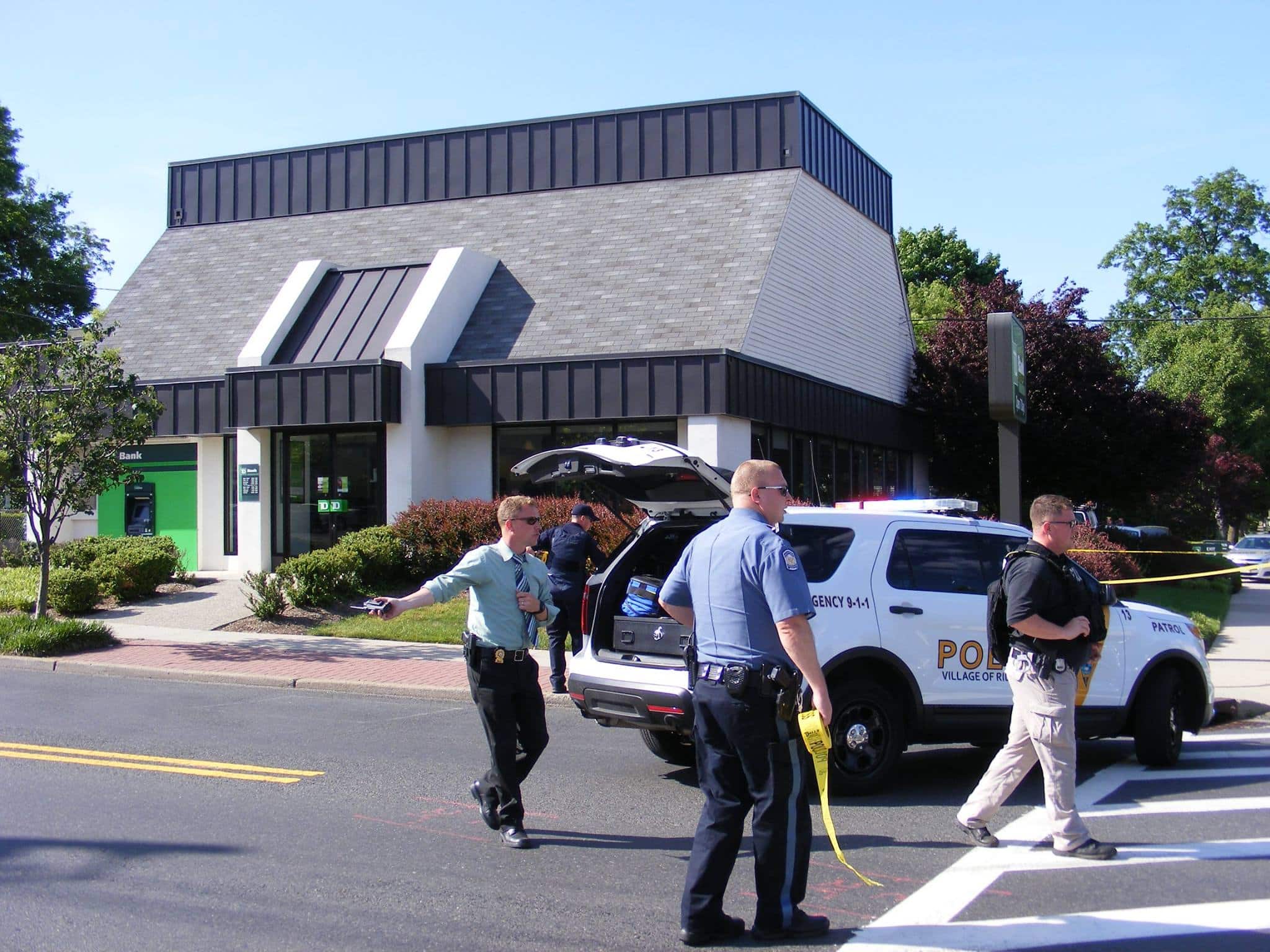 Ridgewood Bank Robbed in Broad Daylight