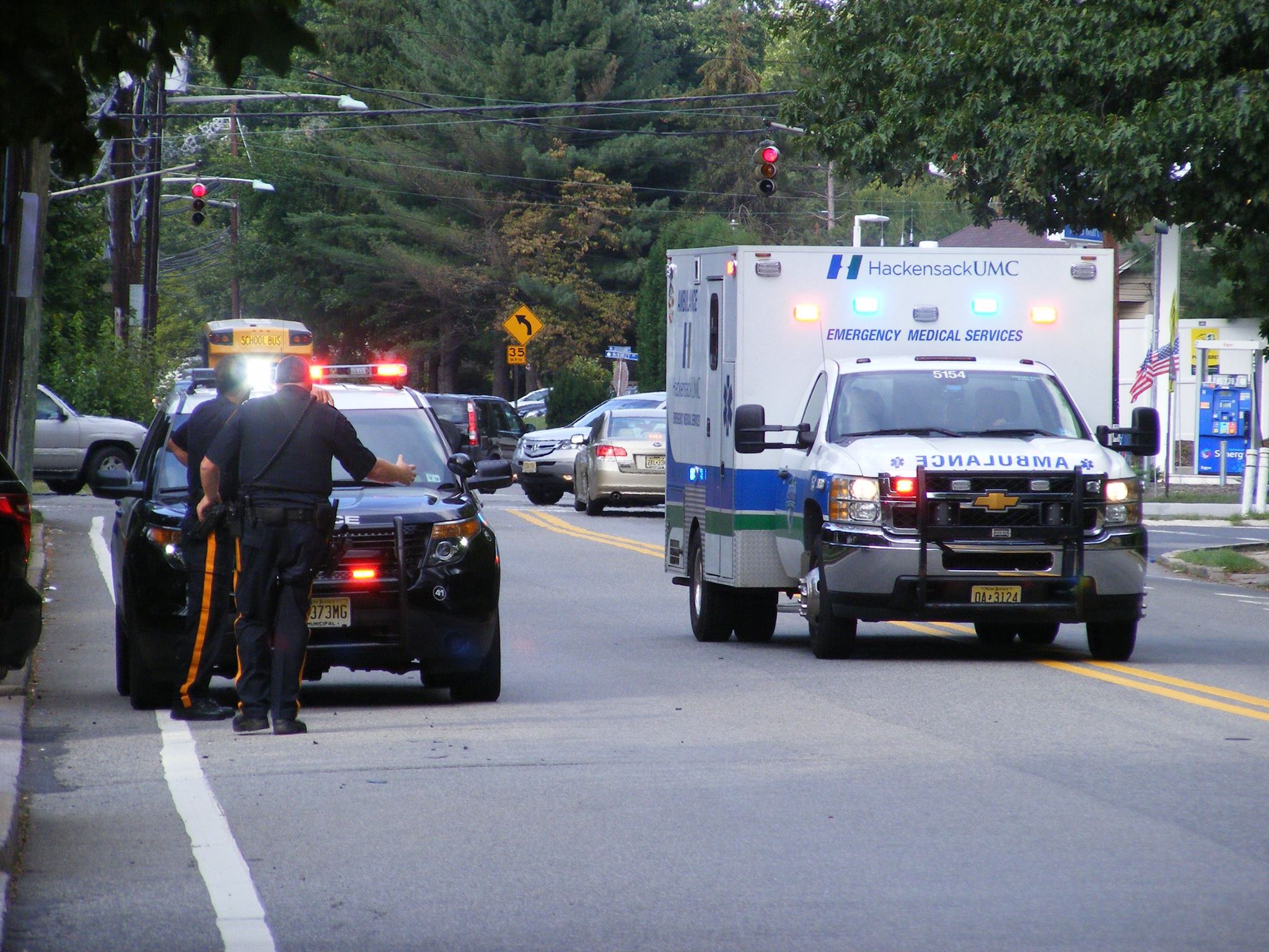 Washington Township police officer involved in a minor collision with a passenger vehicle