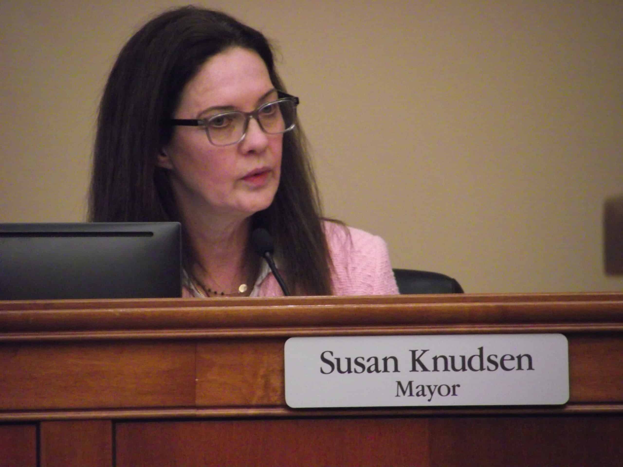Mayor Susan Knudsen