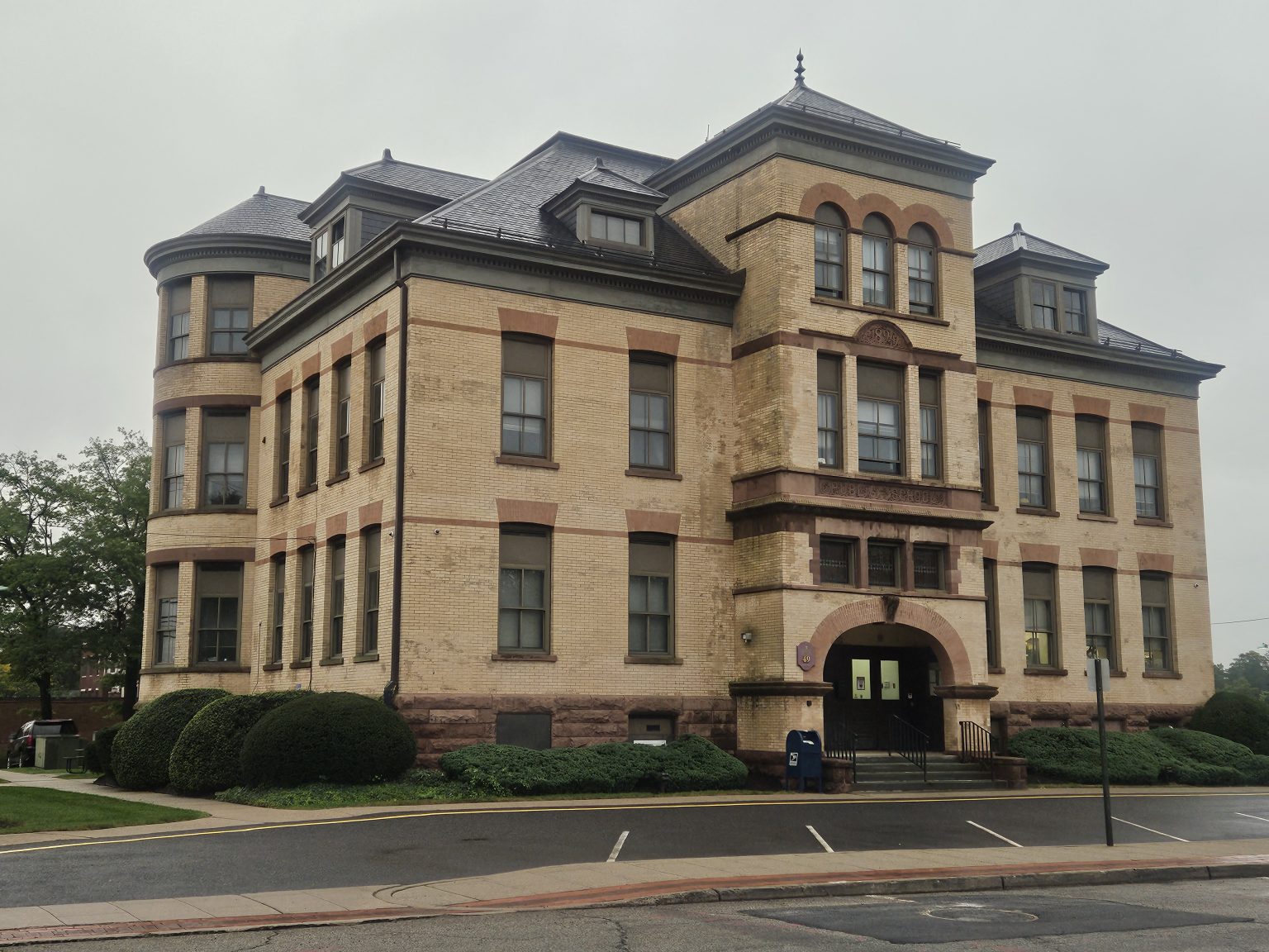 Many NJ School Districts and Municipalities Fail to Comply with