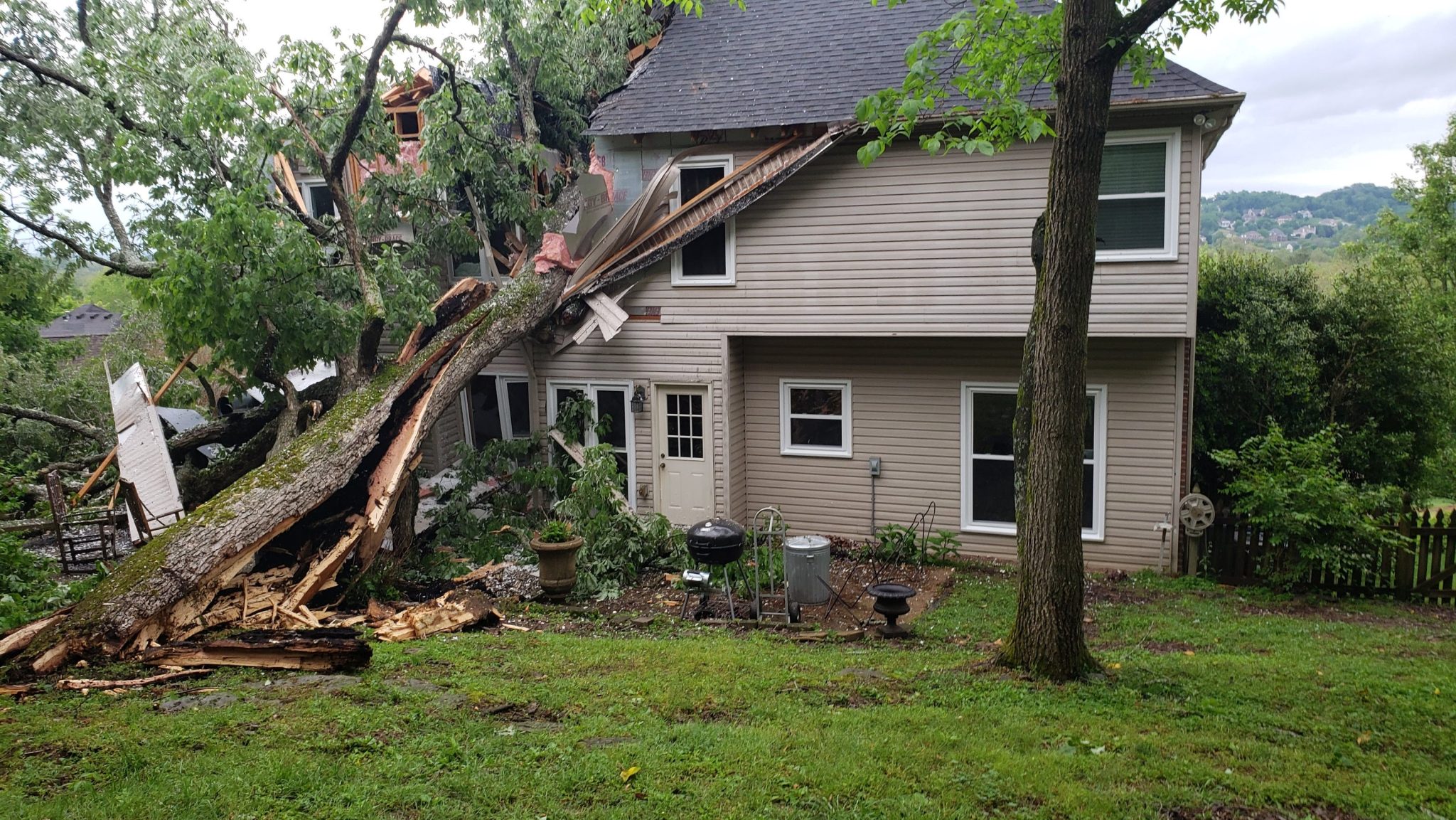 The Role of Insurance Restoration Services in Emergency Response and Recovery 35915a75 0199 4f38 b0df 96017e4f352a Tree falls on home in Franklin 3081184709 scaled