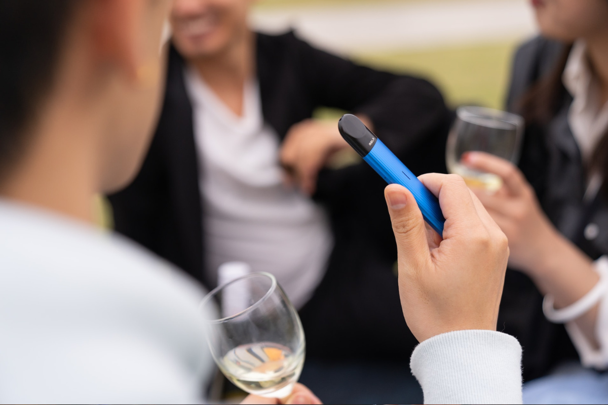Evolution Of Vaping Devices and Vape Culture 2044281372