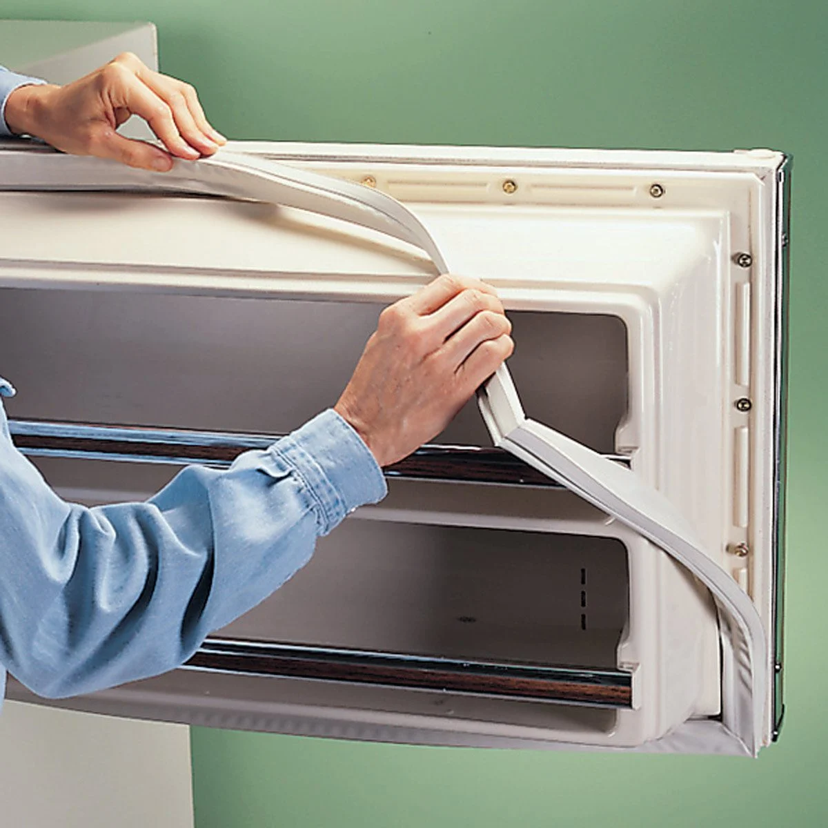 The Silent Culprit: How Refrigerator Gaskets Impact Food Shelf Life FH00MAR 01948005