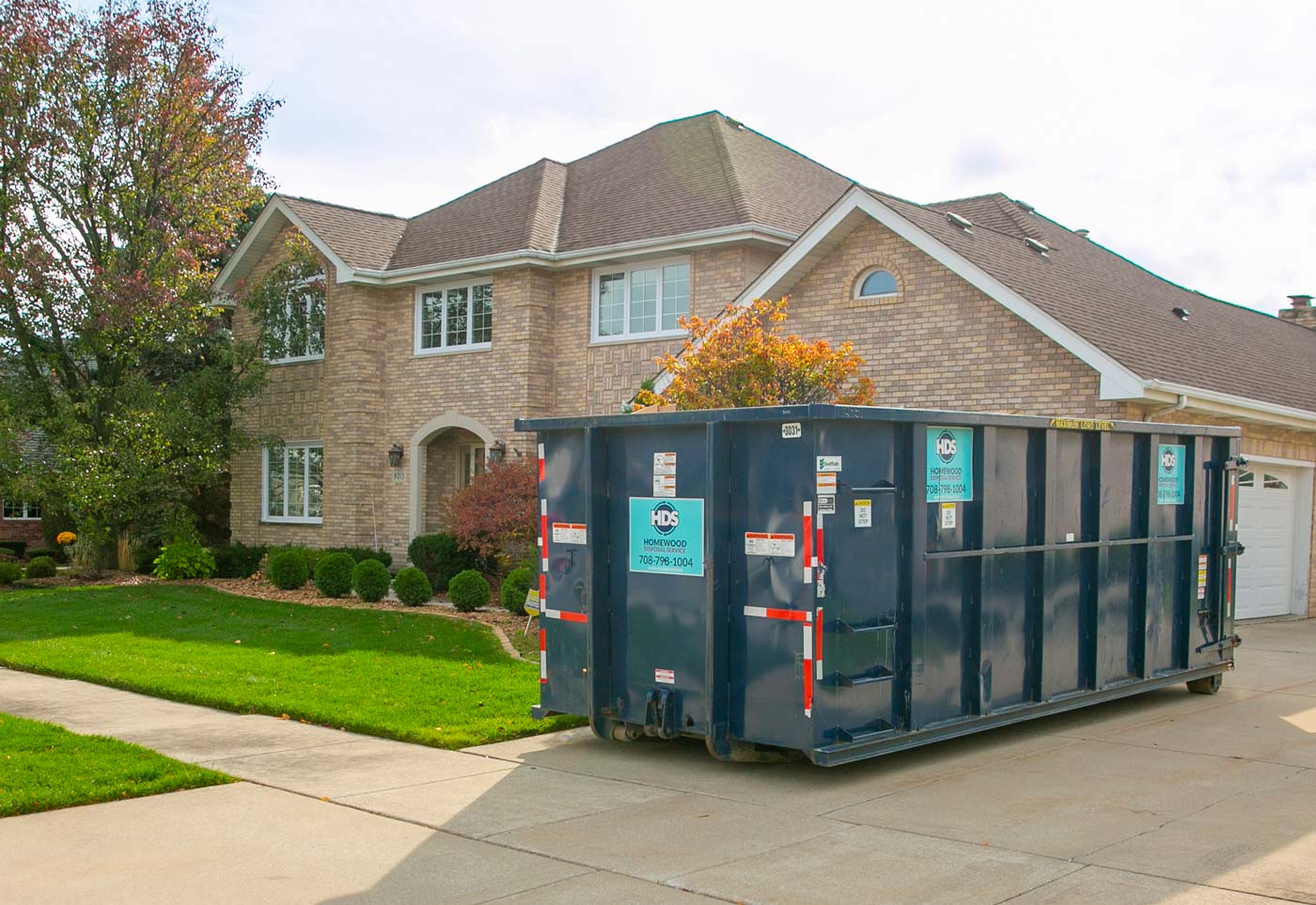 Timing Your Cleanup: When Is the Right Time to Rent a Dumpster? RollOffDumpster Home FB01LR 1803111069