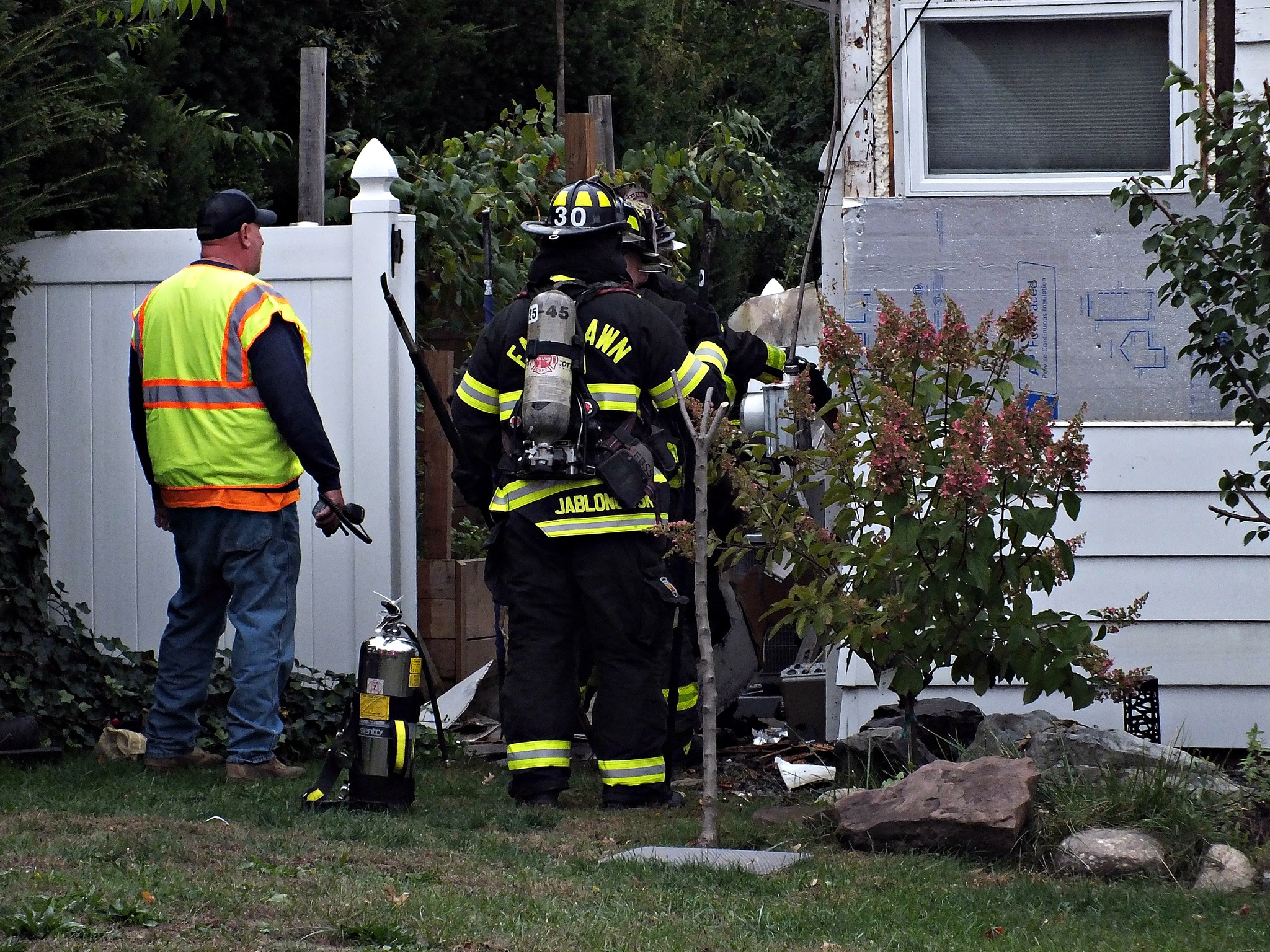 Quick Thinking Prevents Disaster: Fair Lawn Firefighters Extinguish House Fire on Everett Terrace 564195195 1430539612407884 5036795896497941629 n
