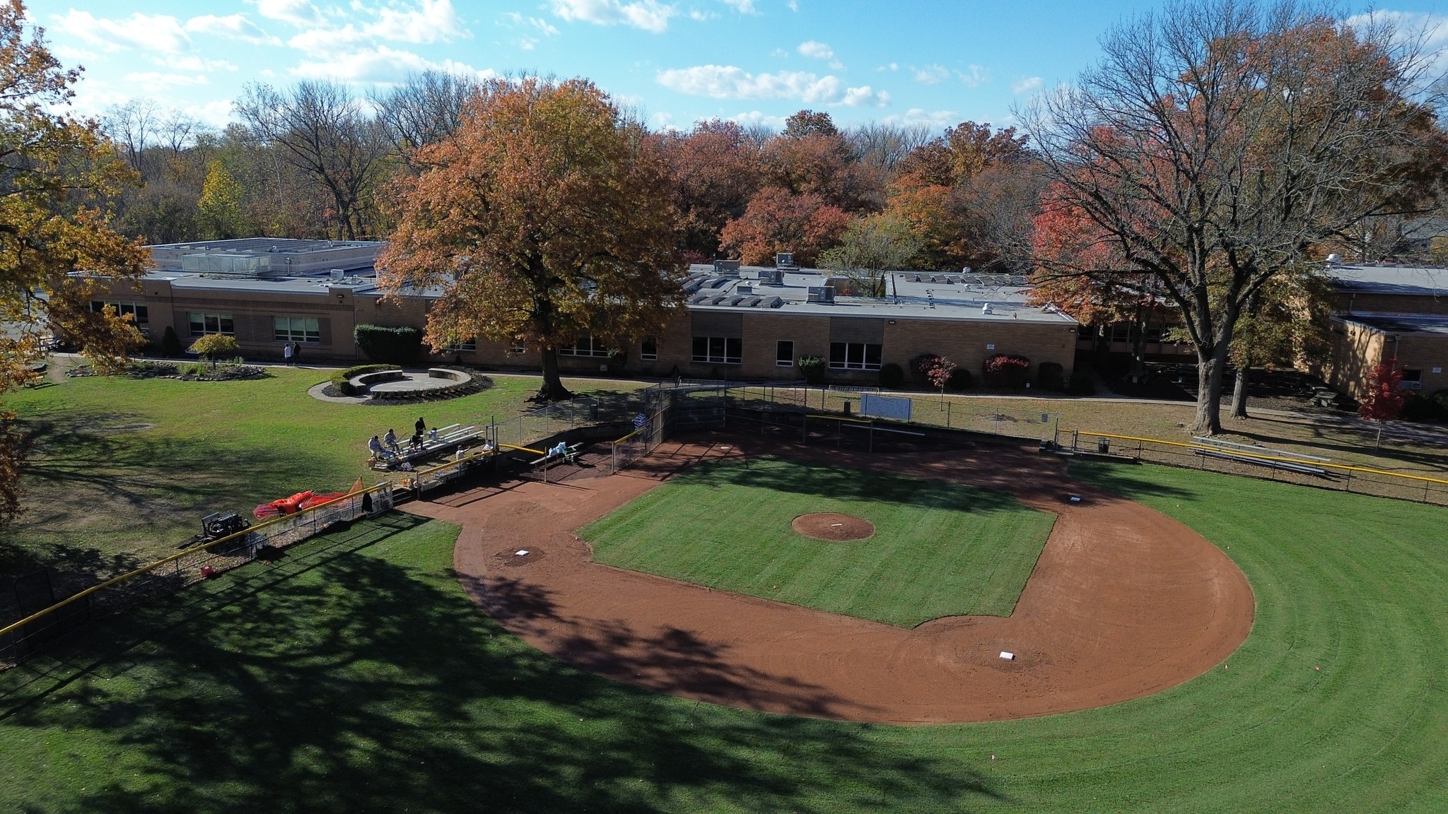 577583161 723441590785387 7733720241590407318 n