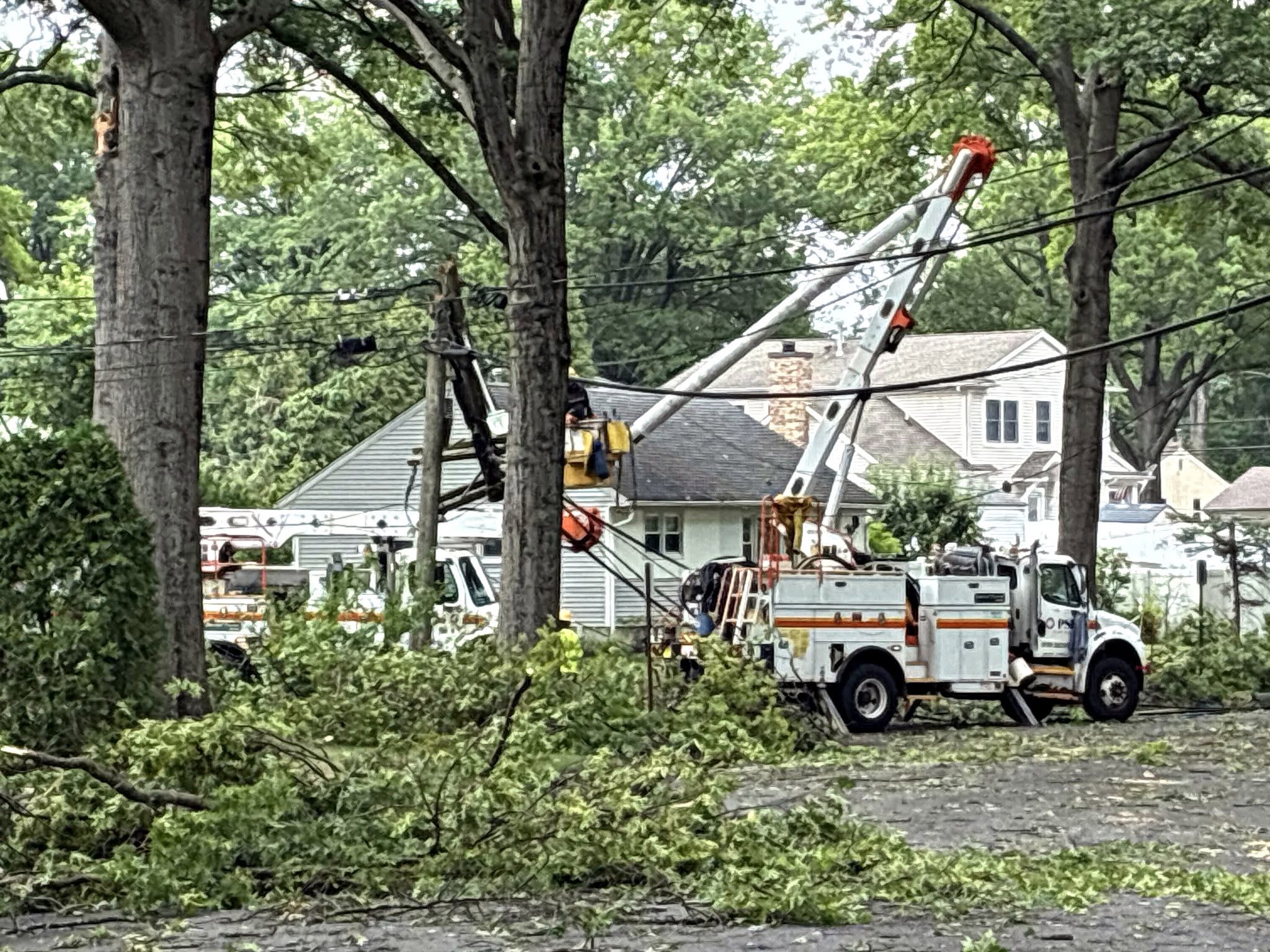 Paramus Storm Devastation: Mayor DiPiazza Declares a State of Emergency 739965765 1674741104654399 1674106343561024949 n