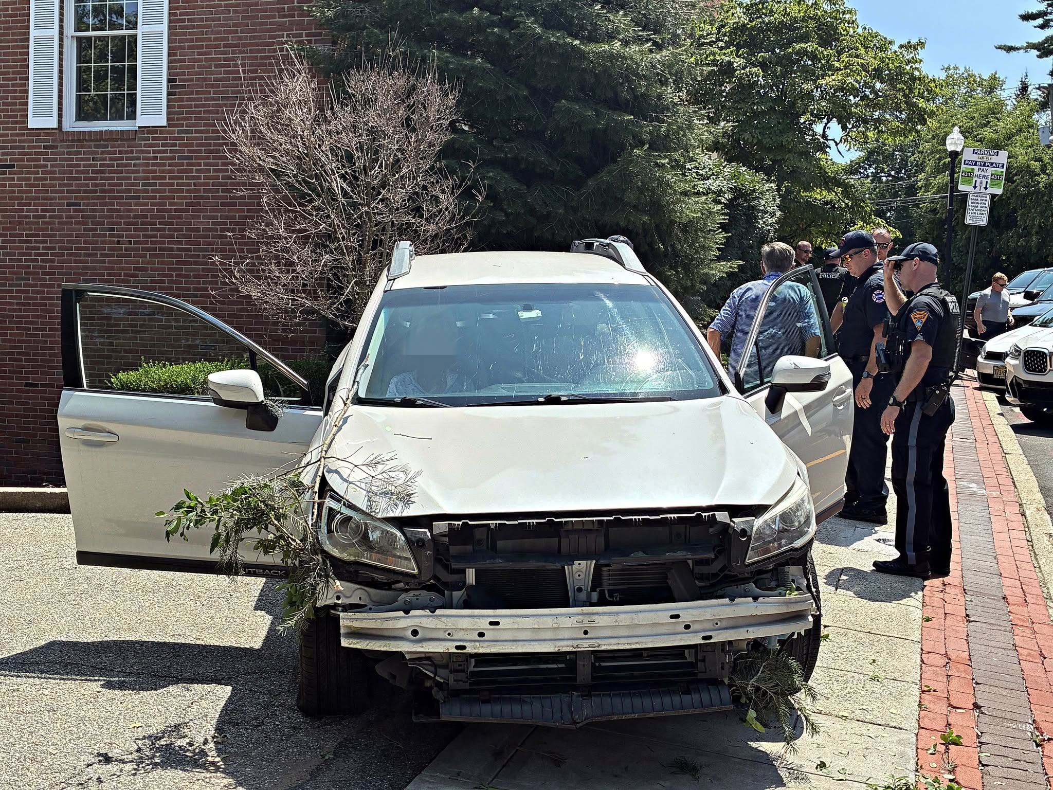 South Walnut Street Parking Mishap: Subaru Outback Causes Multi-Car Damage in Ridgewood 754497385 1691593536302489 4091287398018105887 n