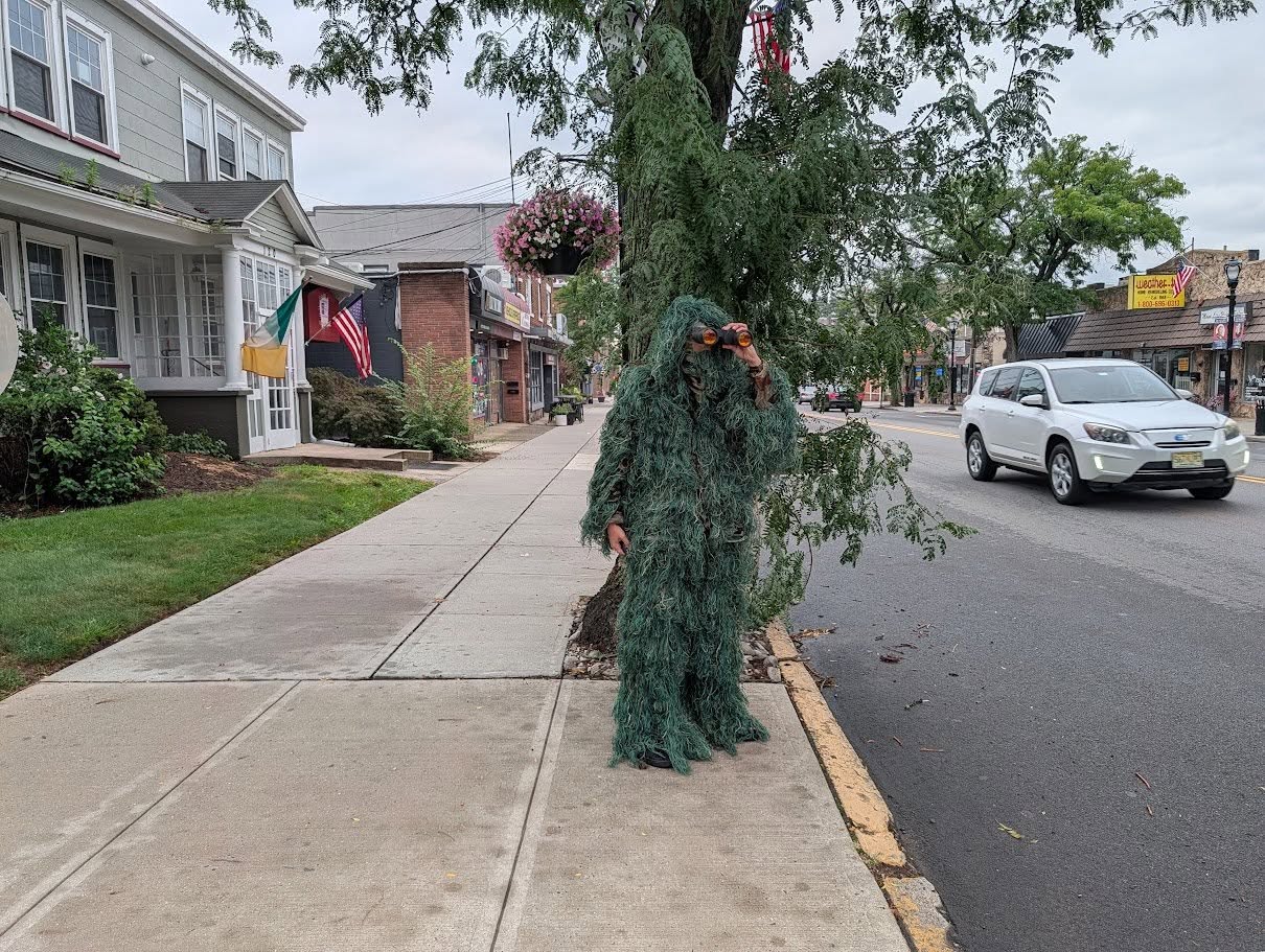 New Jersey Cops Use Bush Camouflage to Catch 74 Distracted Drivers in Just 6 Hours 759078843 1373805364897431 3494819671090111791 n
