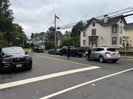New Jersey Cops Use Bush Camouflage to Catch 74 Distracted Drivers in Just 6 Hours 760069738 1373805451564089 3787499211630431432 n