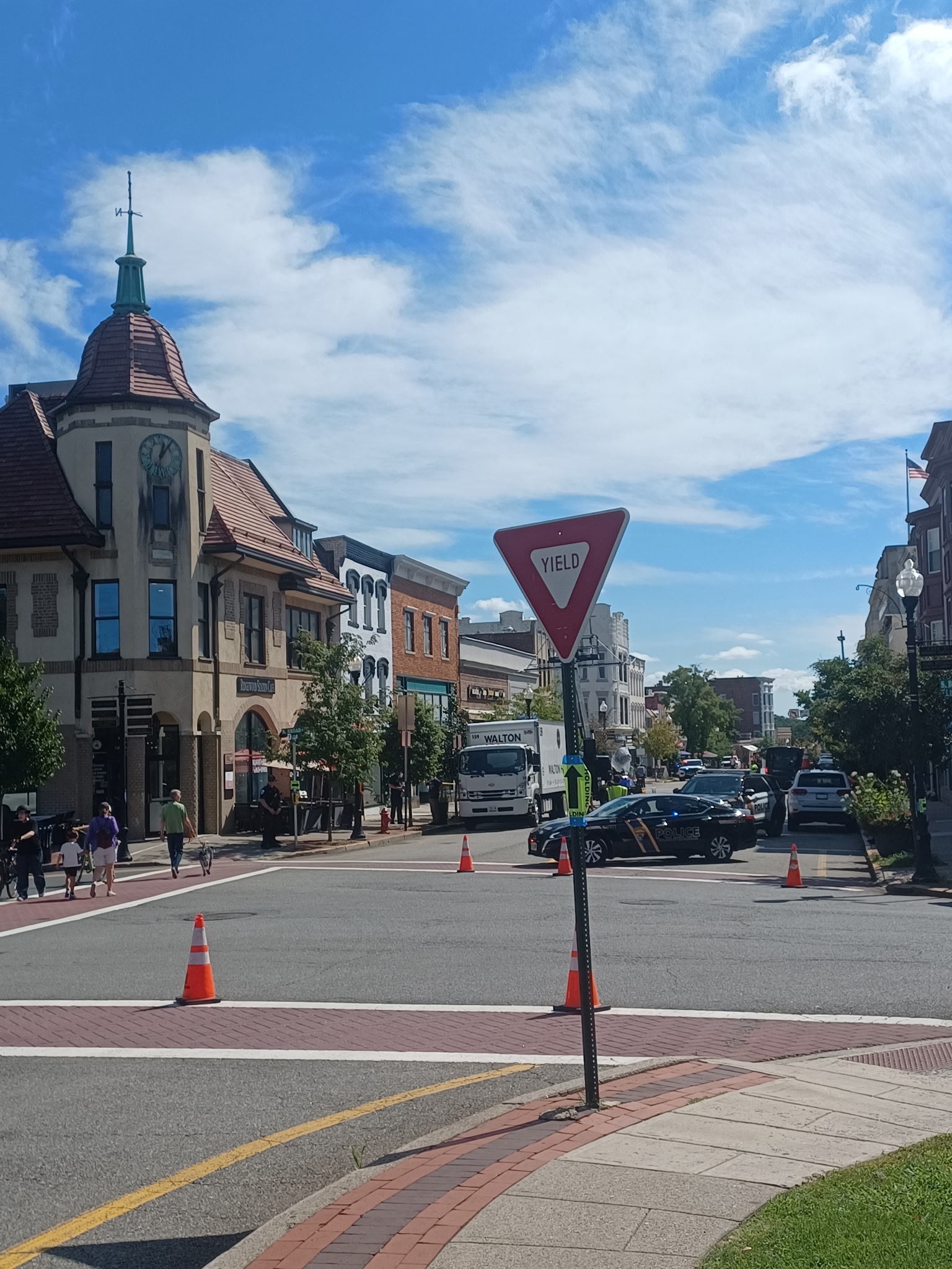 Adam Sandler and All-Star Cast Take Over Downtown Ridgewood for ‘Grown Ups 3’ Filming 20260826 105533