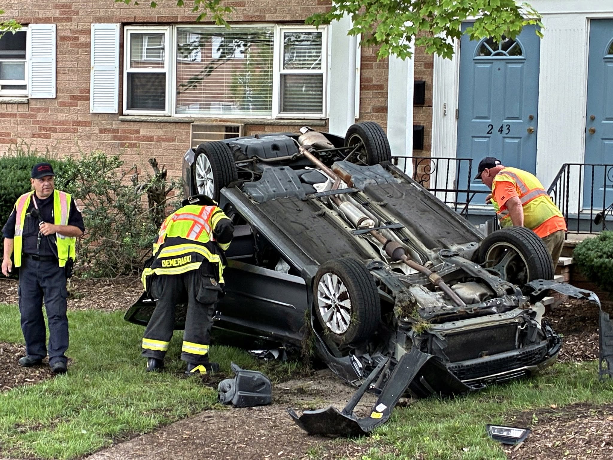 Route 208 Rollover: Vehicle Careens Off Highway and Crashes Into Fair Lawn Apartment Building 761615277 1704145235047319 3951864608892951162 n
