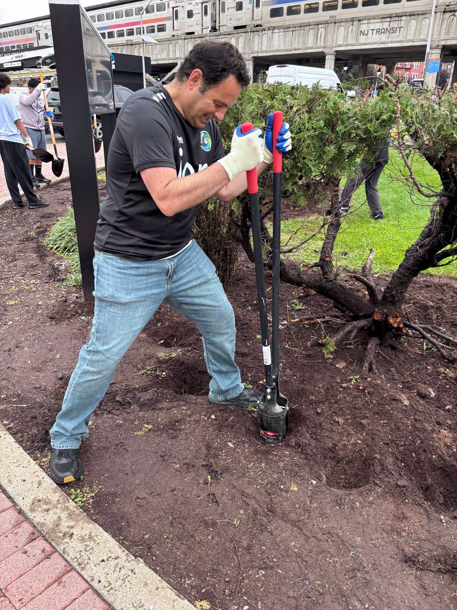 Honoring a Fallen Hero: Mayor Sayegh and Paterson Volunteers Launch Operation Beautification Ahead of 25th 9/11 Anniversary 791998671 1371861581286185 6775768272193671516 n 1