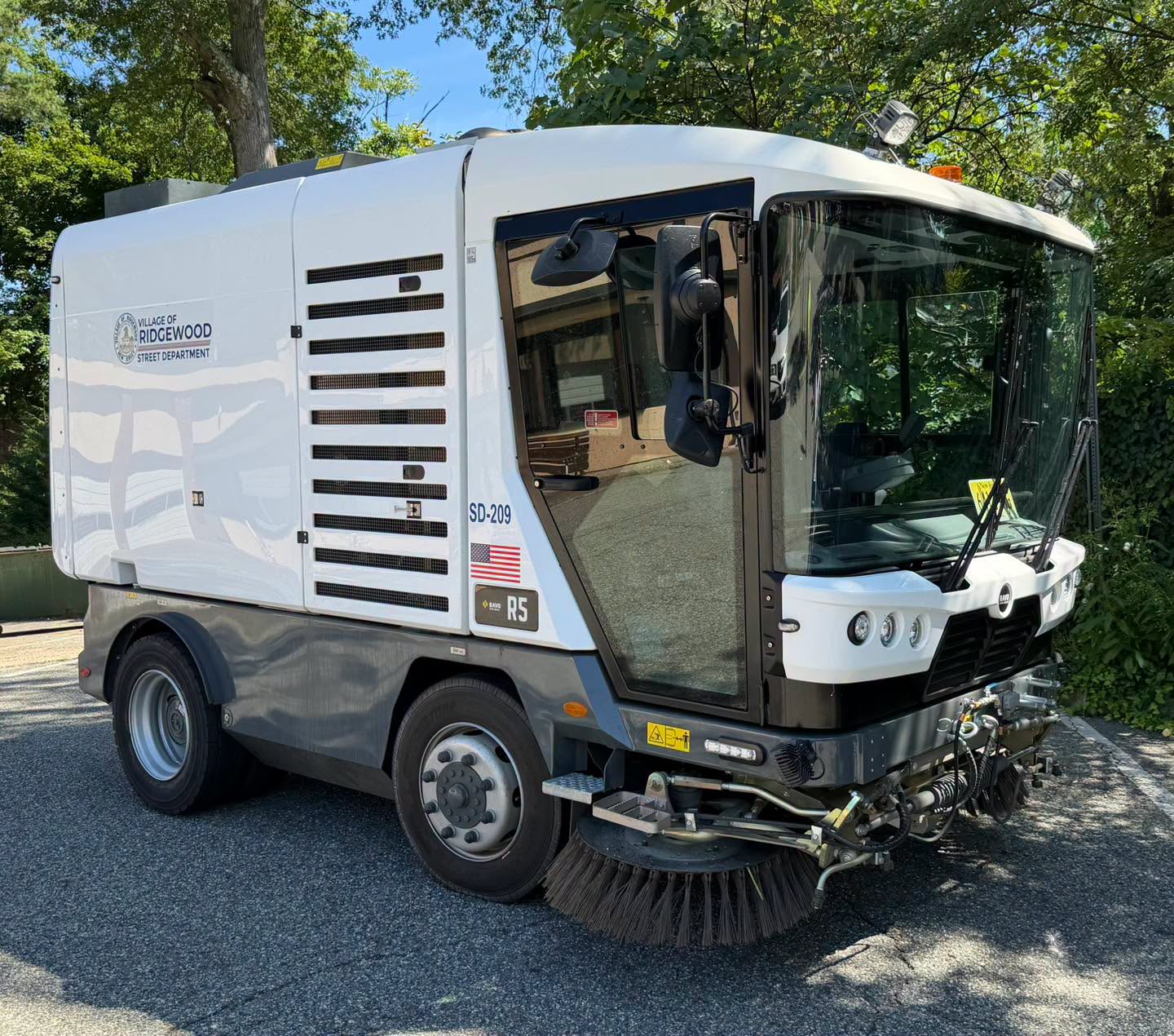 Ridgewood Deploys New Street Sweeper to Meet NJ Environmental Mandates 800935019 1099399219193648 3243512687539106244 n